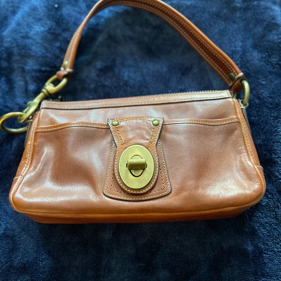 Coach 65th anniversary Legacy shoulder bag. - Picture 4 of 4